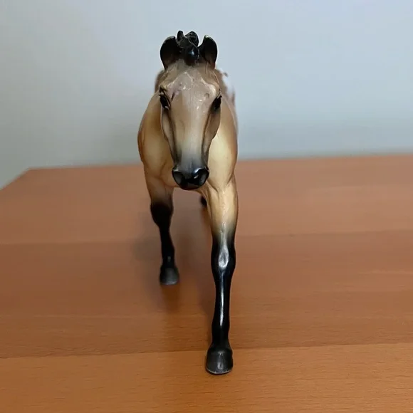 Breyer Brown and Black Horse Action Figure - Picture 2 of 10